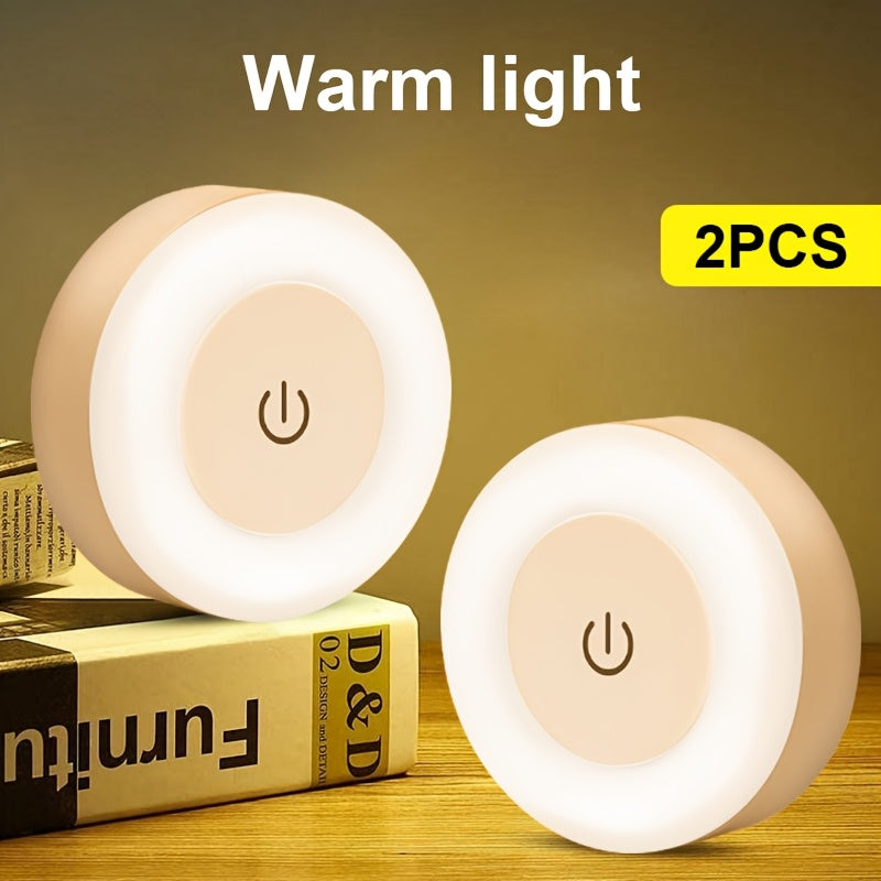 Luz nocturna LED recargable con control táctil: 3 colores de luz y montaje magnético para uso en interiores.