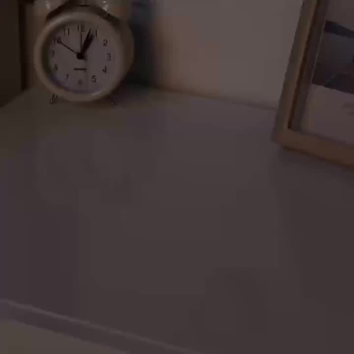 Luminária Noturna LED Recarregável com Toque – 3 Cores de Luz e Fixação Magnética para Ambientes Internos